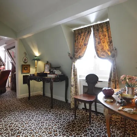 Apartment Louvre Rivoli Paris