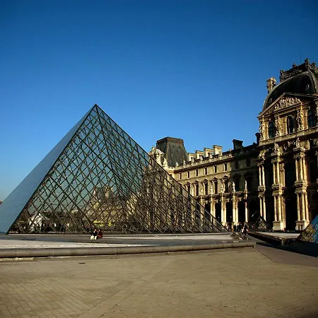 Louvre Rivoli *